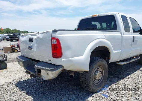 2014 Ford F-250 Xlt из США, поврежденный, VIN 1FT7X2B62EEA91113